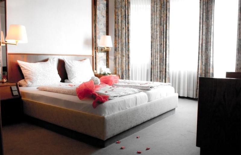Landhotel Sangermann Oberveischede Экстерьер фото